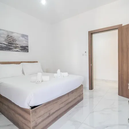 Homey 1br In Tarxien With Sofa Bed & Ac *