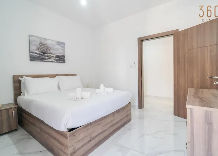 Homey 1br In Tarxien With Sofa Bed & Ac *