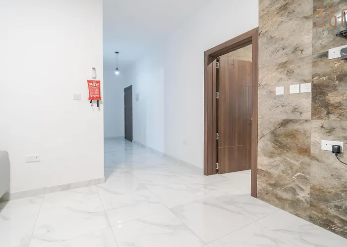 Lejlighed Homey 1br In Tarxien With Sofa Bed & Ac Żabbar